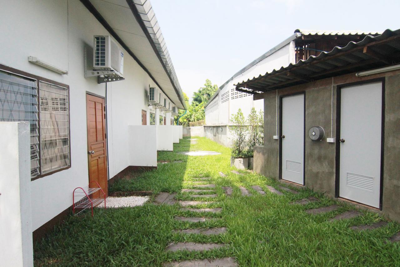 Baankonpai Hotel Exterior photo